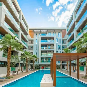 Fam Living Walk - Opposite Walk Mall - 2a شقة