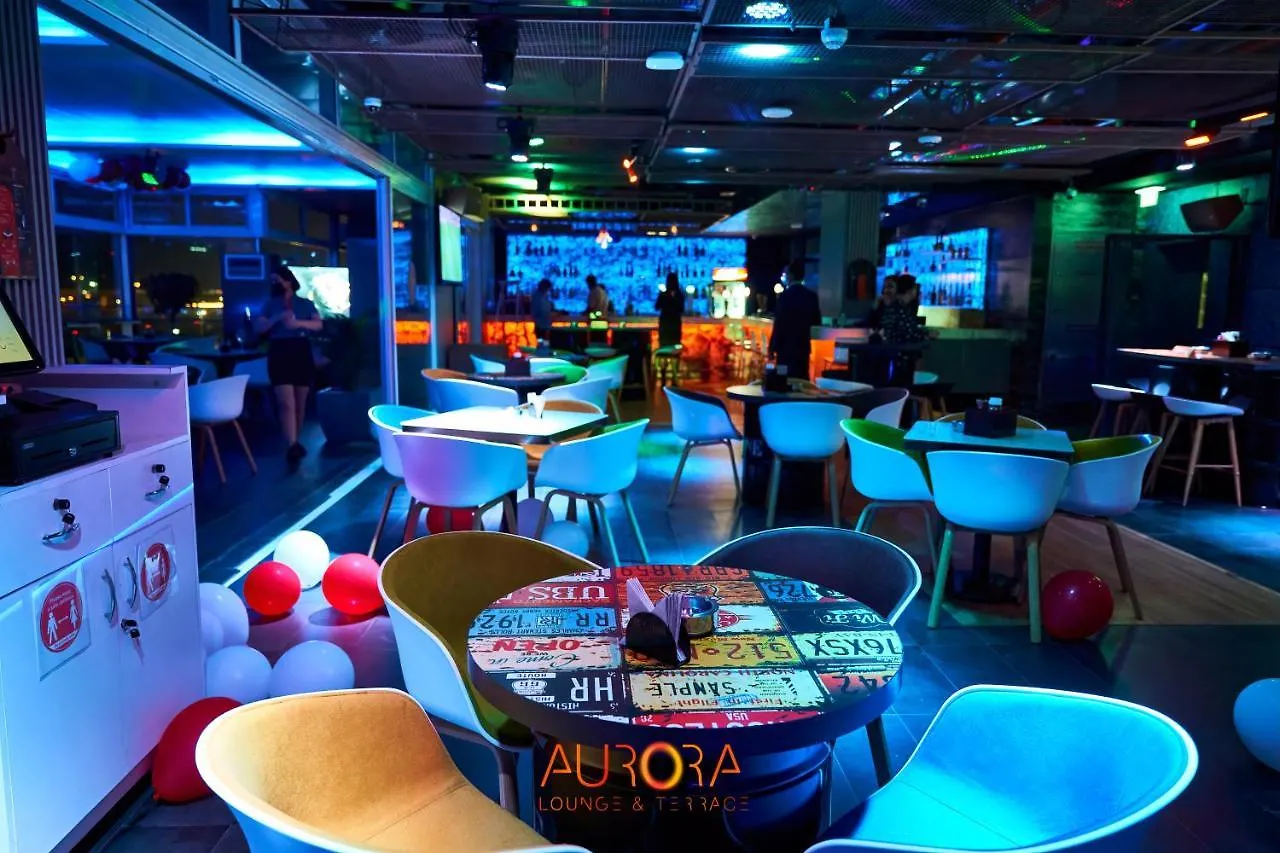Hues Boutique Hotel Dubaj 4*,