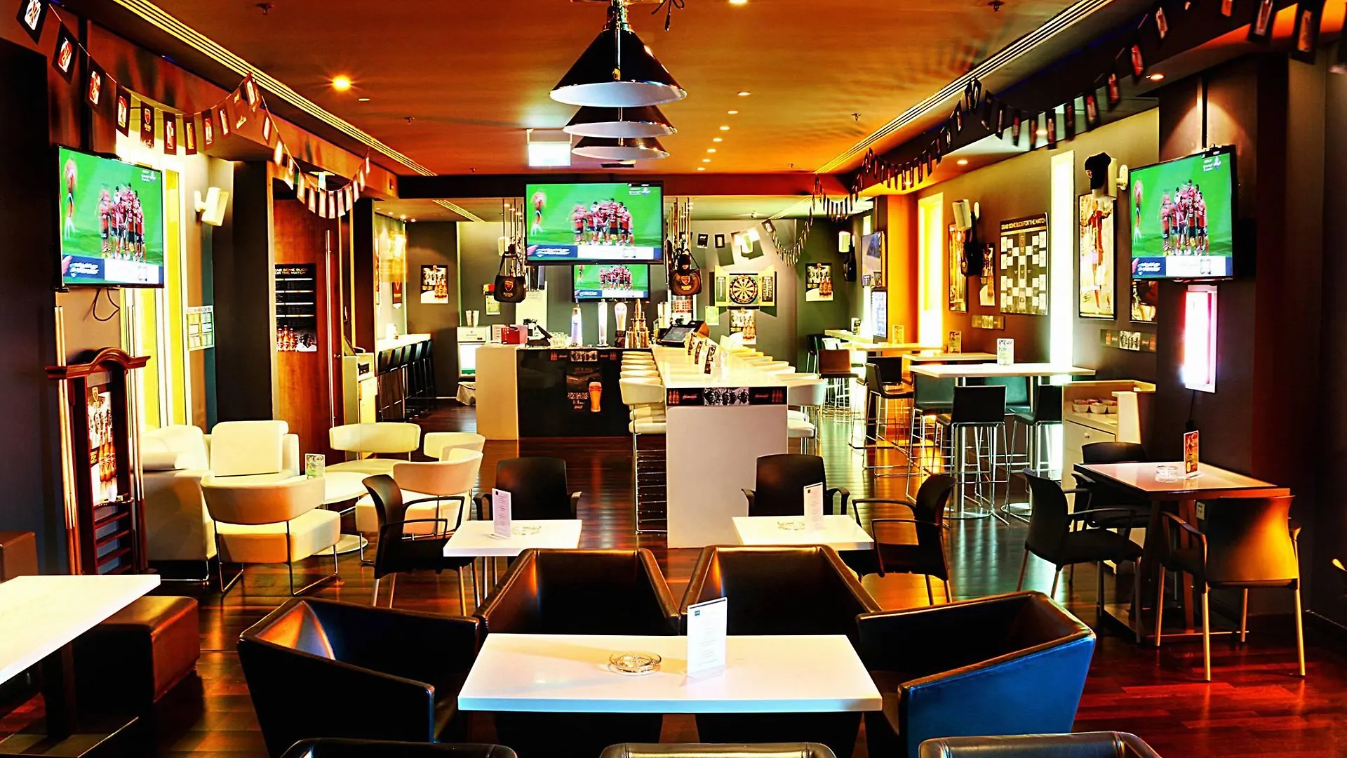 דובאי Hues Boutique Hotel