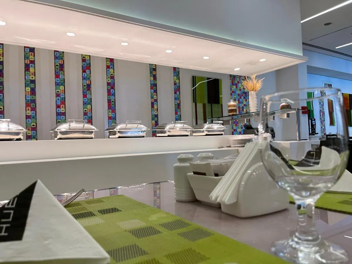 דובאי Hues Boutique Hotel