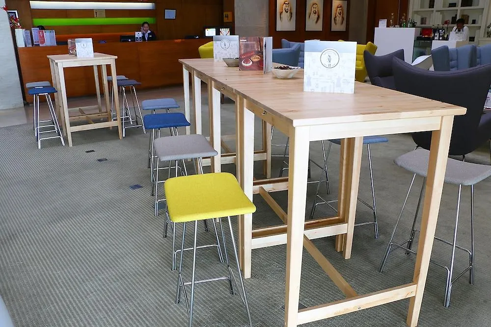 דובאי Hues Boutique Hotel
