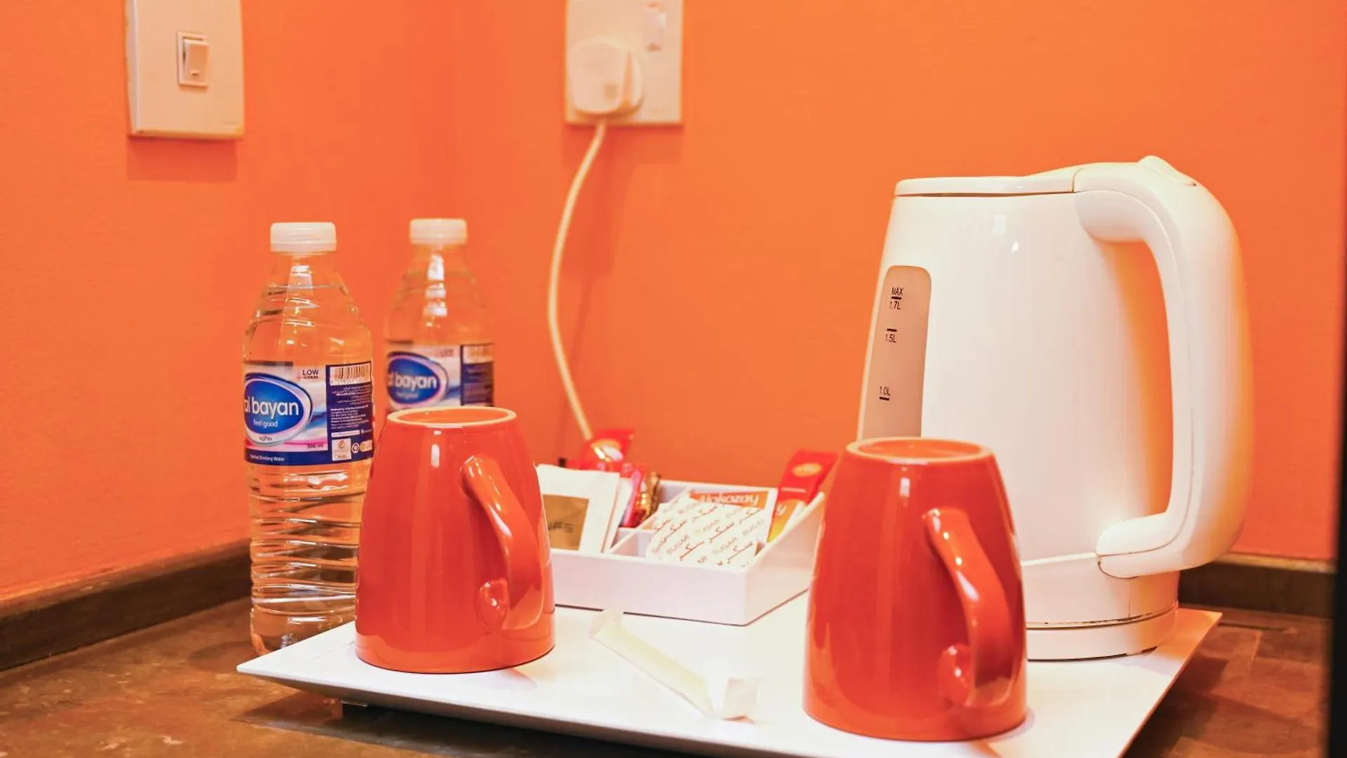 דובאי Hues Boutique Hotel