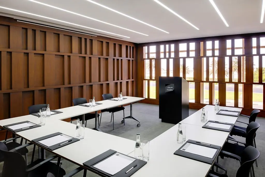 דובאי Hues Boutique Hotel